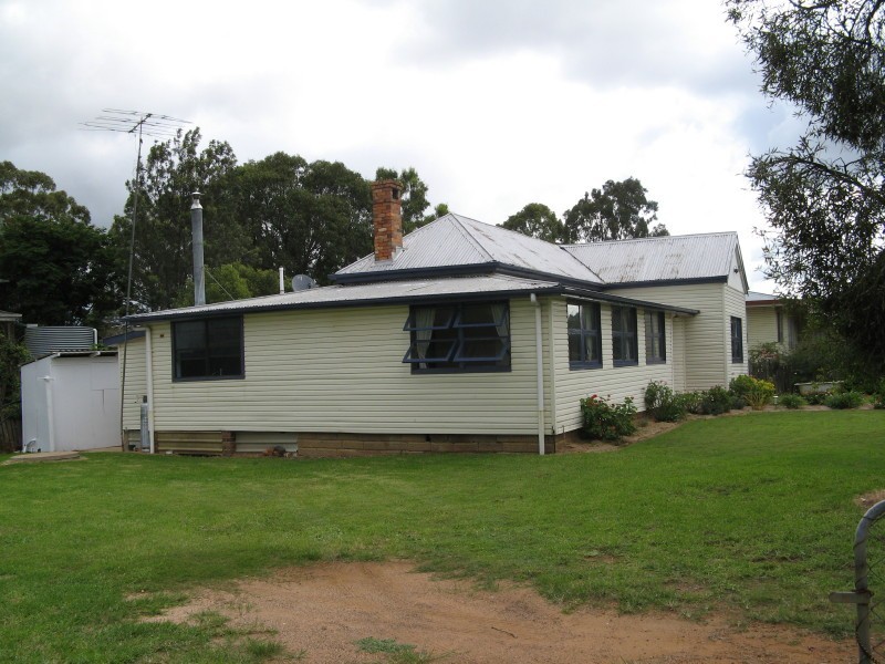 7 Nolan Street, Crows Nest QLD 4355