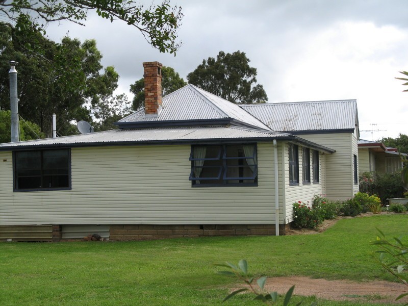 7 Nolan Street, Crows Nest QLD 4355