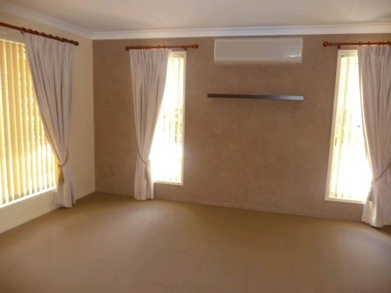 13 Lee Court, Crows Nest QLD 4355