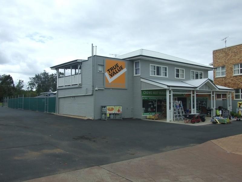 8 Charlotte Street, Crows Nest QLD 4355