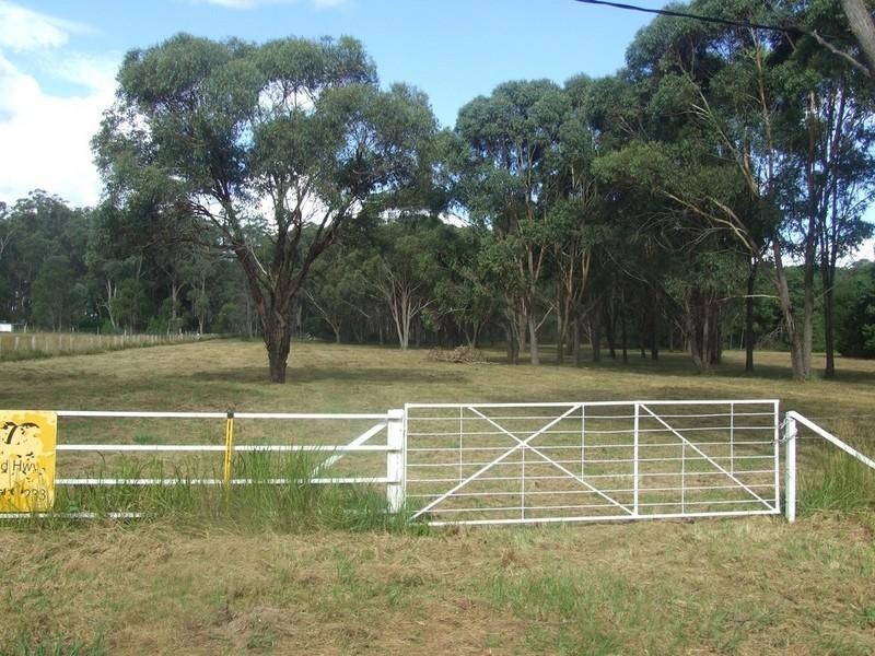 8487 New England Highway, Hampton QLD 4352