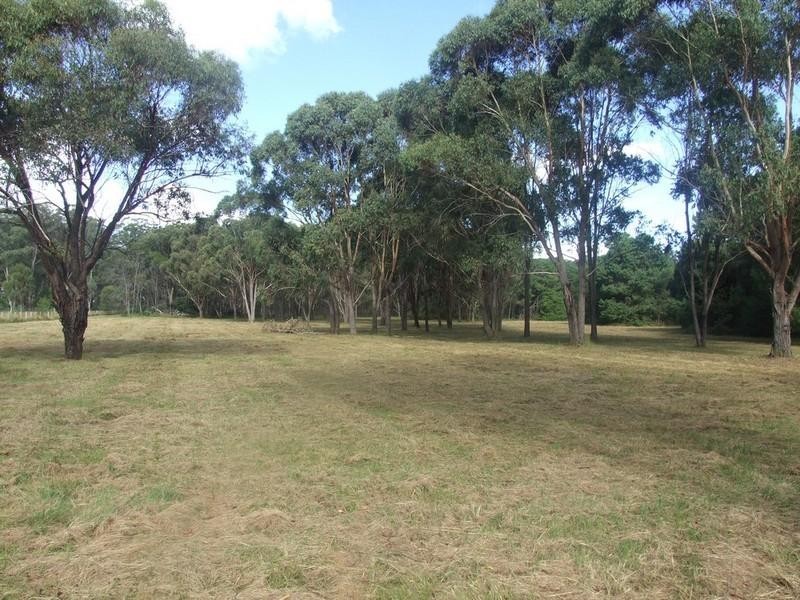 8487 New England Highway, Hampton QLD 4352