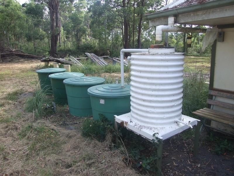 8487 New England Highway, Hampton QLD 4352