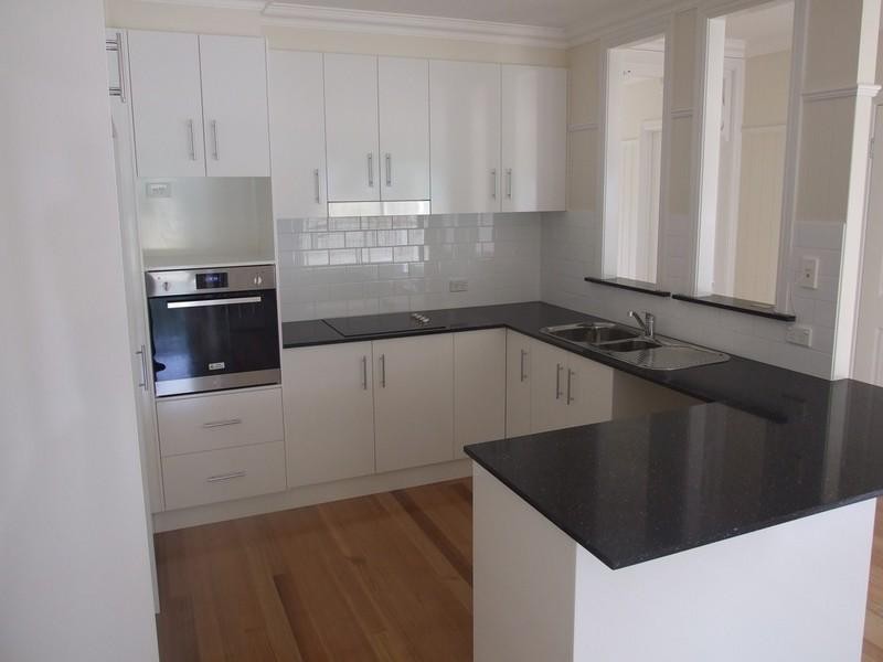 26 Samuel Avenue, Crows Nest QLD 4355