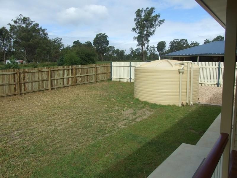 26 Samuel Avenue, Crows Nest QLD 4355