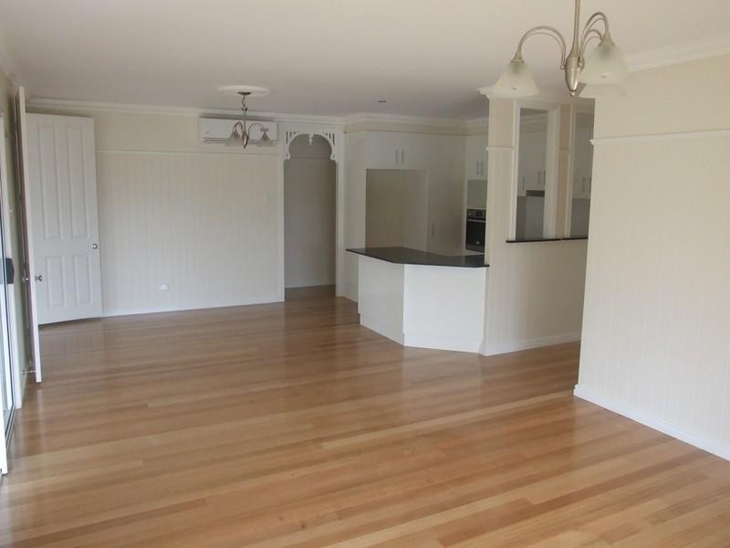 26 Samuel Avenue, Crows Nest QLD 4355