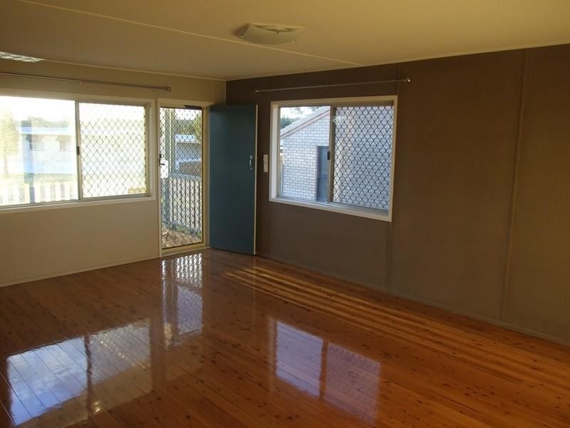 18 John Street, Goombungee QLD 4354