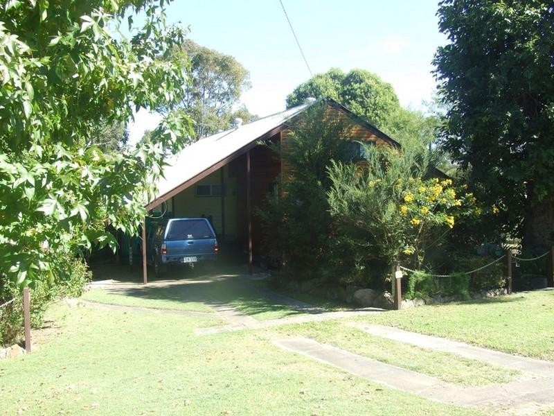 3 Dale Street, Crows Nest QLD 4355