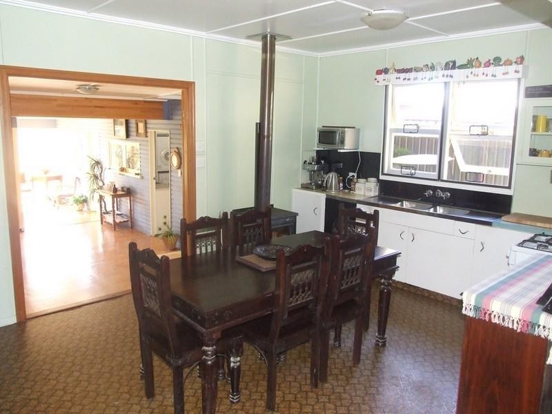 14 Sharp Street, Crows Nest QLD 4355