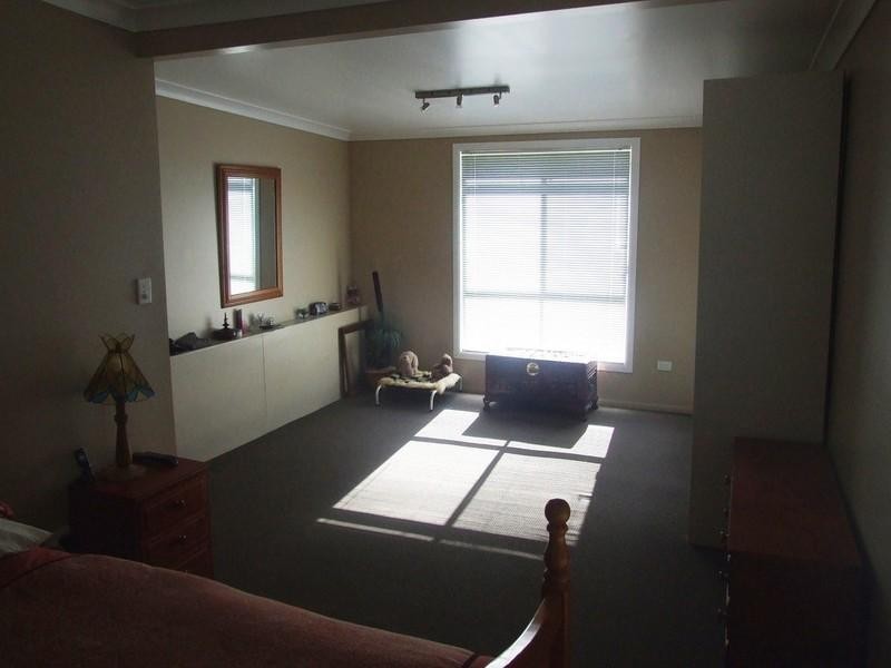 14 Sharp Street, Crows Nest QLD 4355