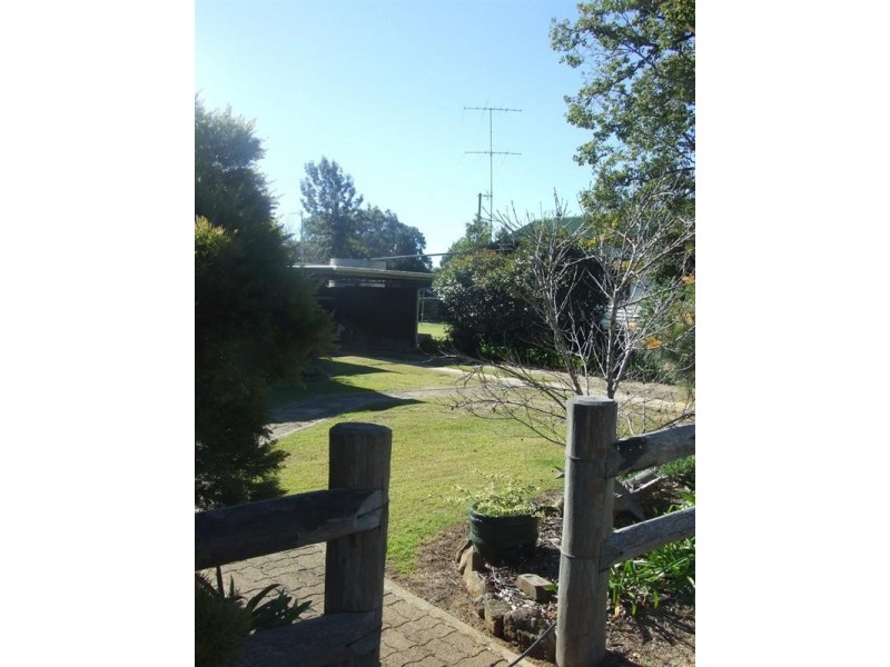 14 Sharp Street, Crows Nest QLD 4355