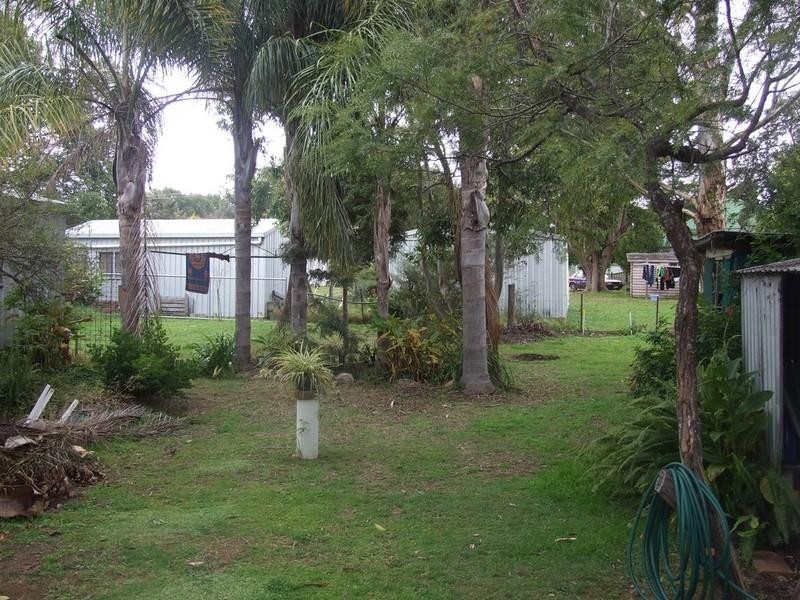 16 Toowoomba Road, Crows Nest QLD 4355