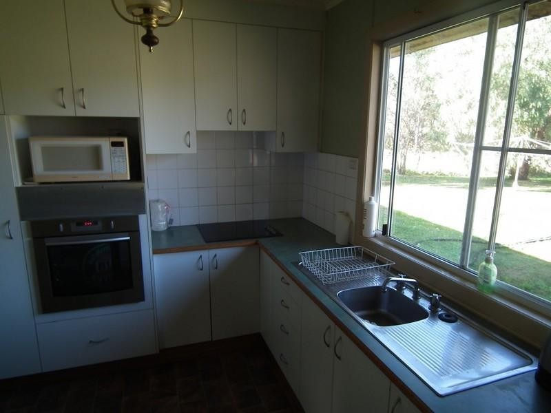 1205 Pechey Maclagan Road, Crows Nest QLD 4355