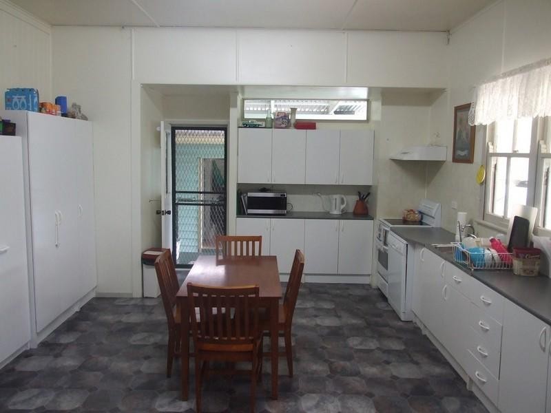 12 Littleton Street, Crows Nest QLD 4355