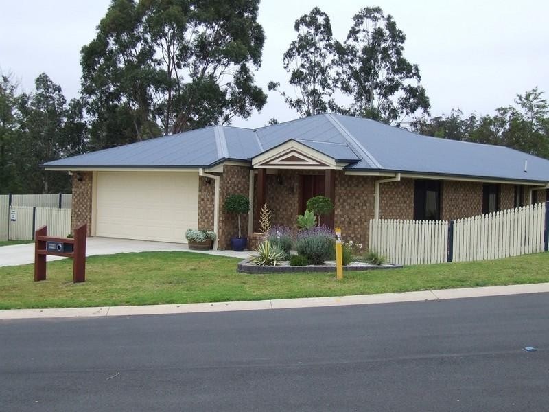 28 Samuel Avenue, Crows Nest QLD 4355