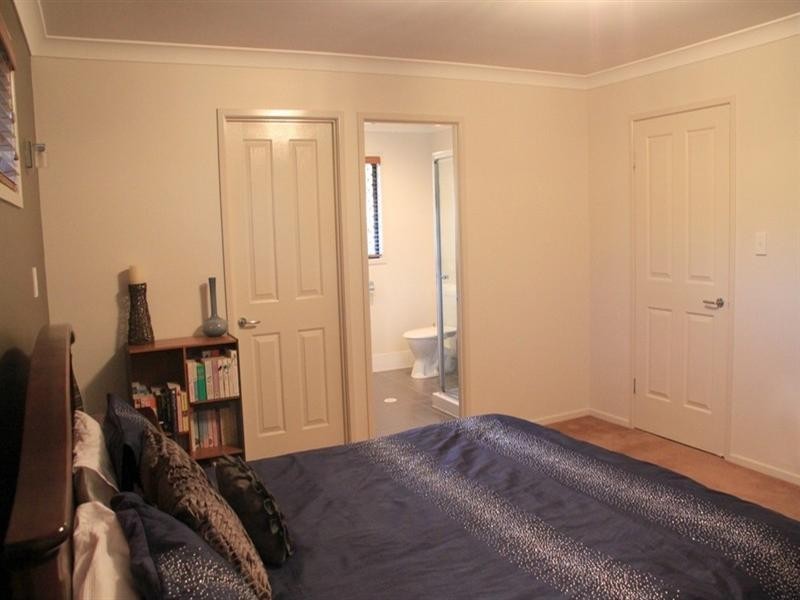 28 Samuel Avenue, Crows Nest QLD 4355