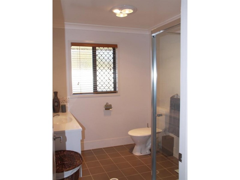 28 Samuel Avenue, Crows Nest QLD 4355