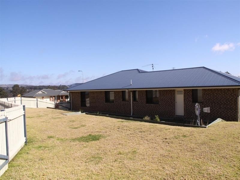 28 Samuel Avenue, Crows Nest QLD 4355