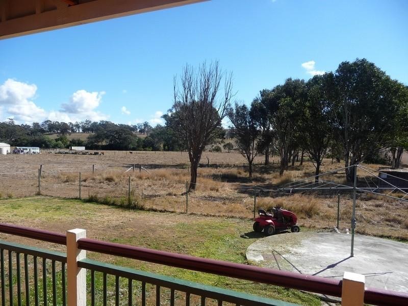 7217 New England Highway, Crows Nest QLD 4355