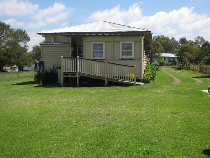 47 South Street, Crows Nest QLD 4355