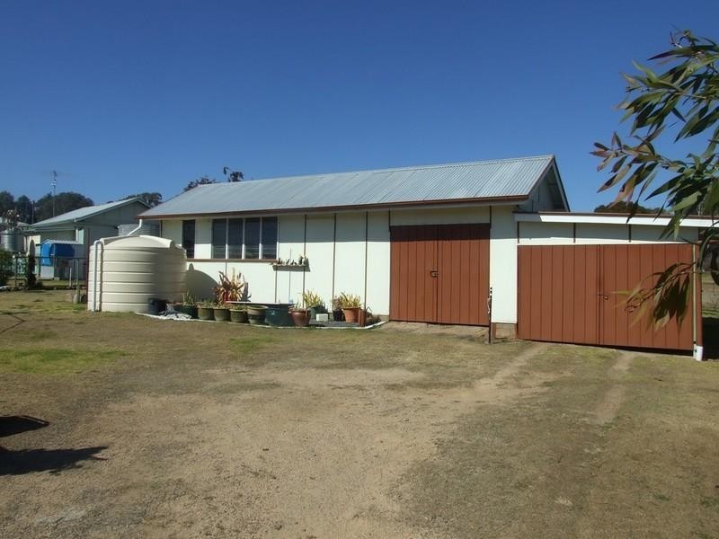 3 New England Highway, Crows Nest QLD 4355