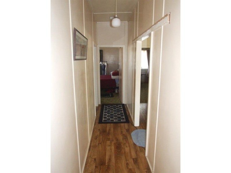 3 New England Highway, Crows Nest QLD 4355