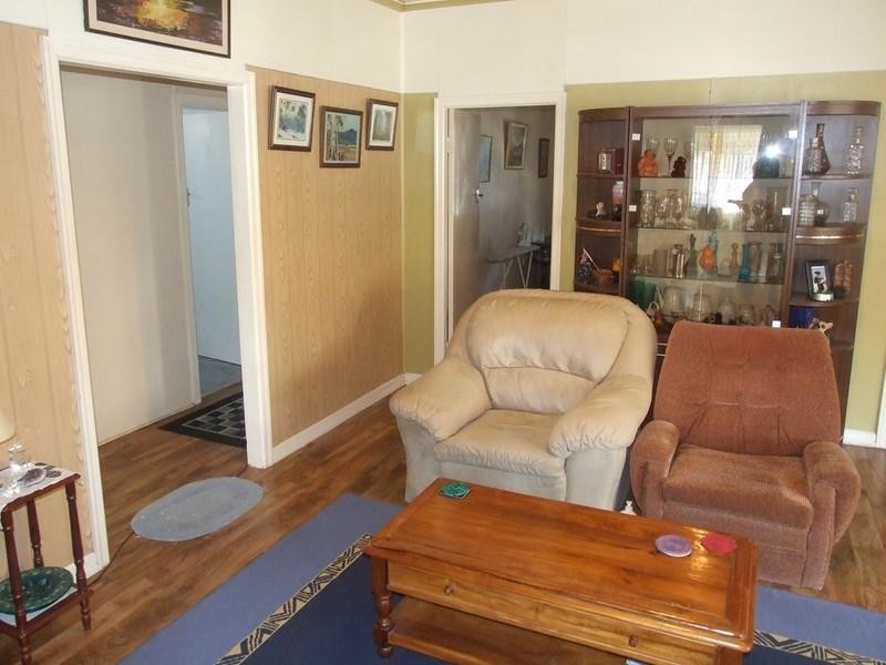 3 New England Highway, Crows Nest QLD 4355