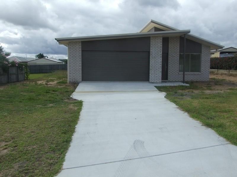 20 Vicky Avenue, Crows Nest QLD 4355