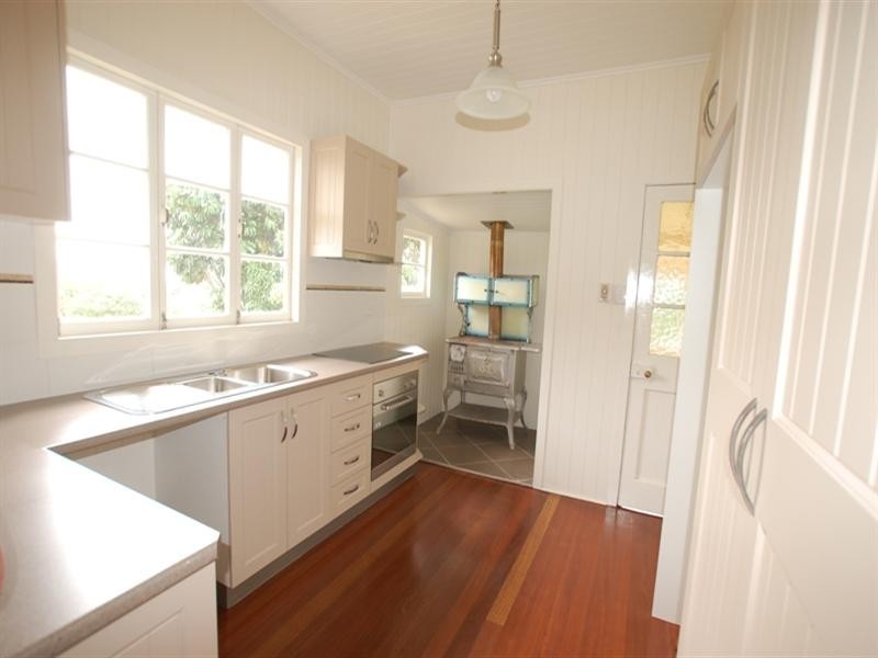 2973 Esk-Hampton Road, Ravensbourne QLD 4352