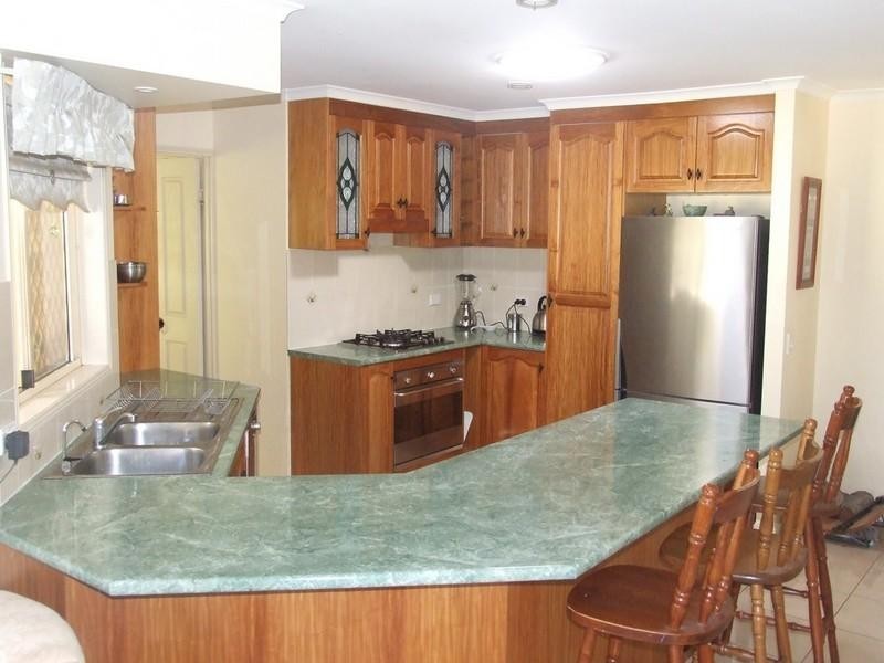 16 Melric Court, Cabarlah QLD 4352