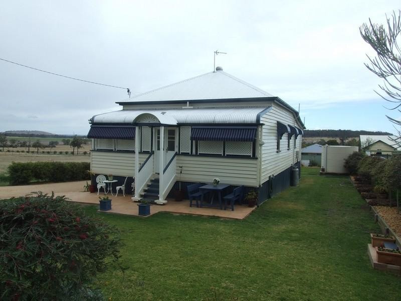 45 King Street, Goombungee QLD 4354