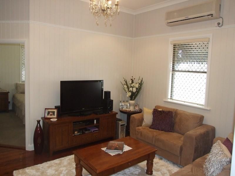 45 King Street, Goombungee QLD 4354