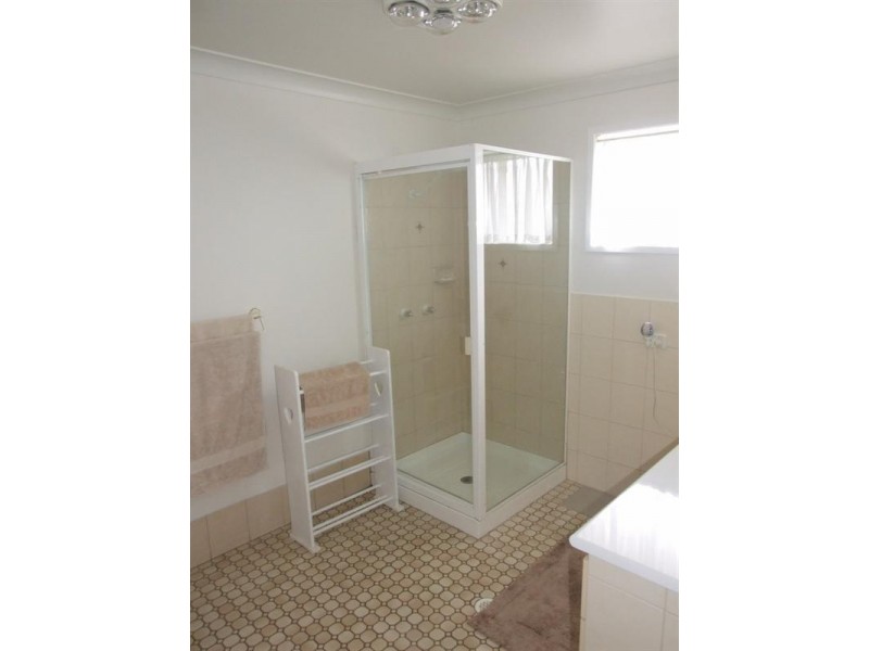 1 Perseverance Dam Road, Crows Nest QLD 4355