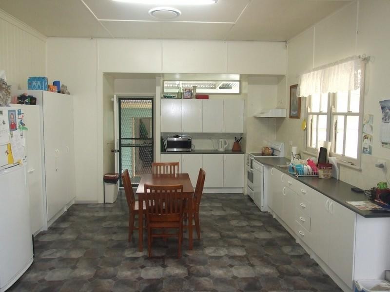 12 Littleton Street, Crows Nest QLD 4355