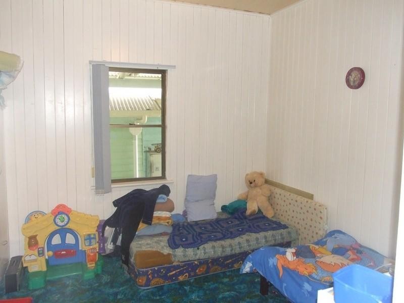 12 Littleton Street, Crows Nest QLD 4355