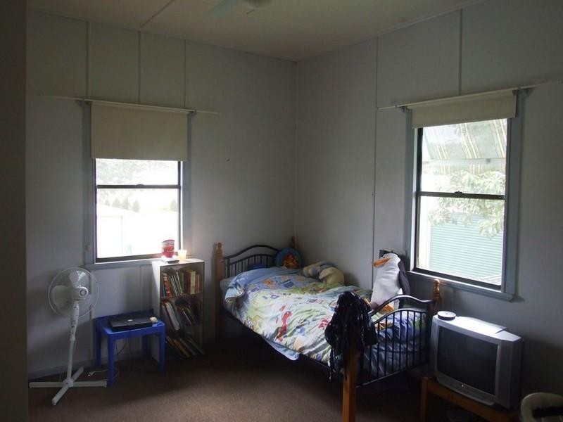 12 Littleton Street, Crows Nest QLD 4355