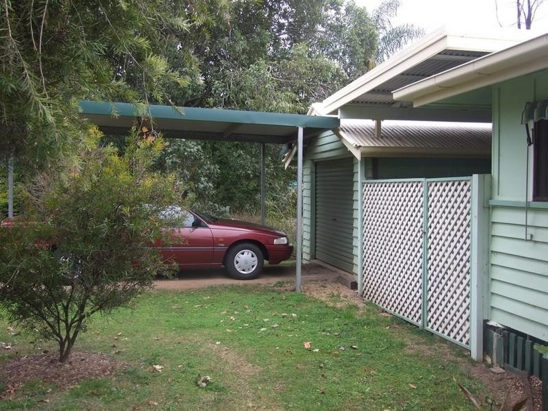 12 Littleton Street, Crows Nest QLD 4355