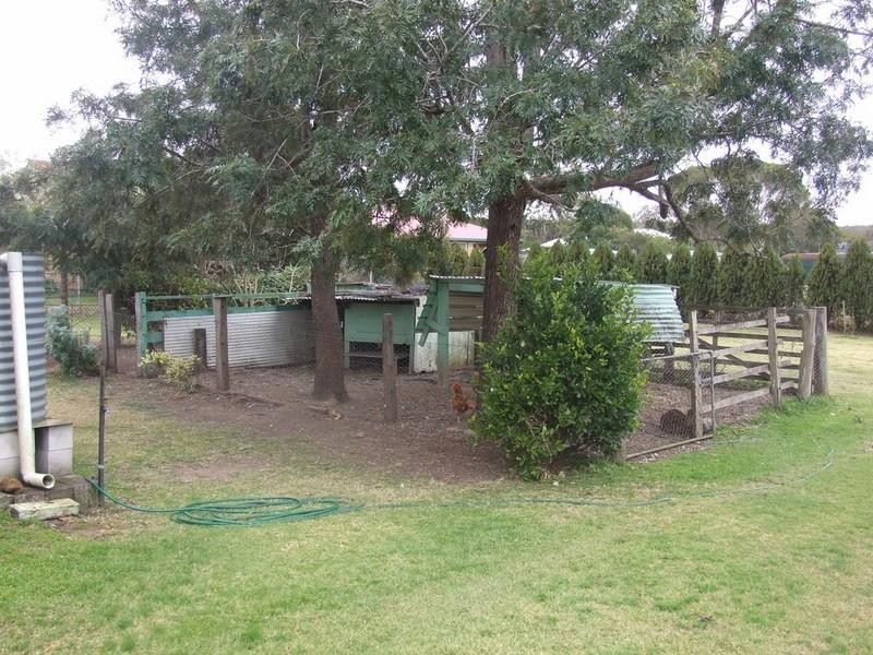 12 Littleton Street, Crows Nest QLD 4355