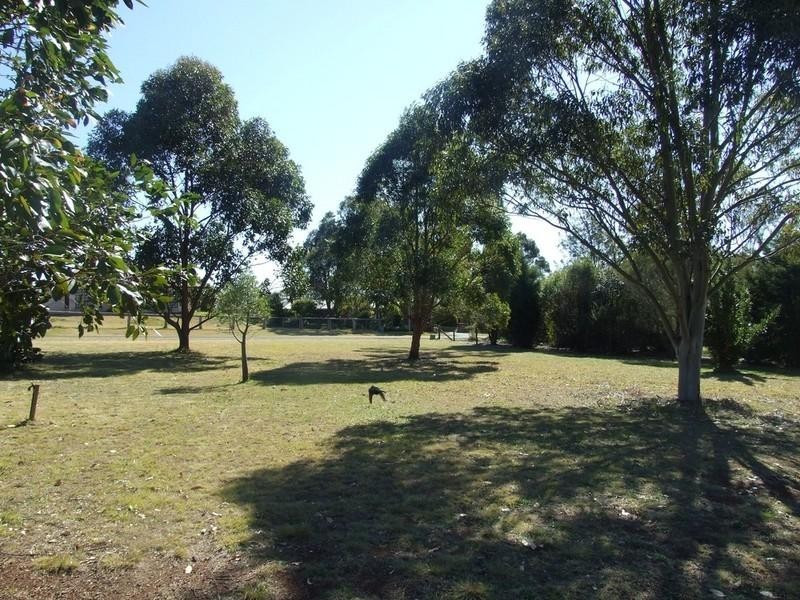 16 Melric Court, Cabarlah QLD 4352