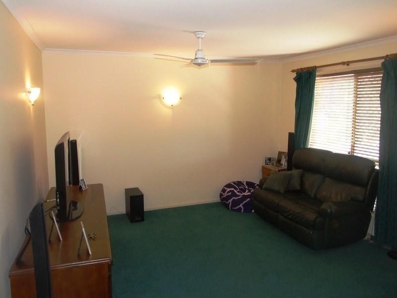 16 Melric Court, Cabarlah QLD 4352