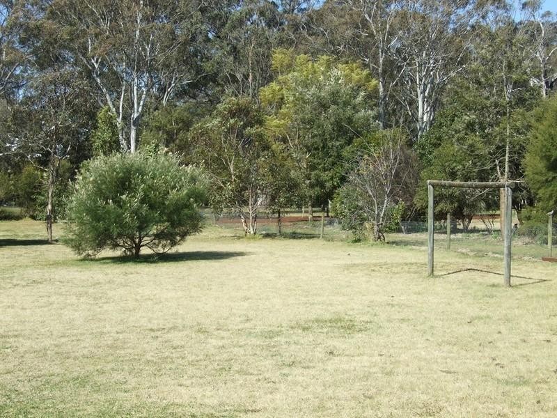 16 Melric Court, Cabarlah QLD 4352