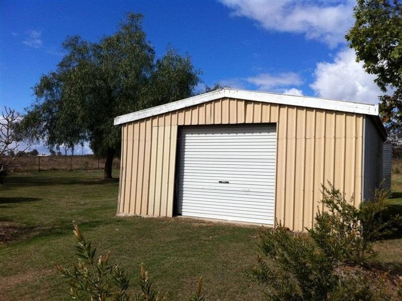 14 Daher Street, Goombungee QLD 4354