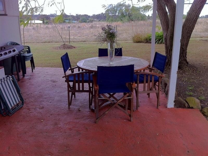 14 Daher Street, Goombungee QLD 4354