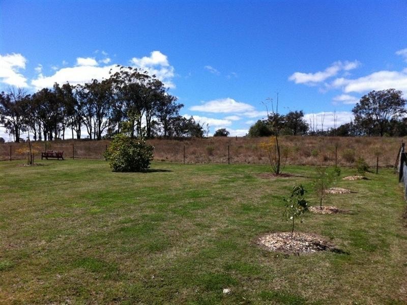 14 Daher Street, Goombungee QLD 4354