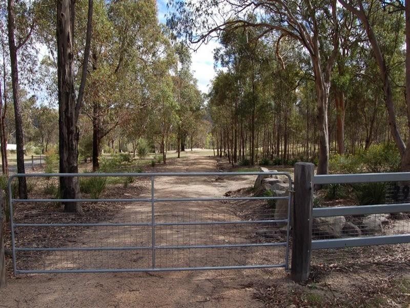 29 Pinnell Road, Crows Nest QLD 4355