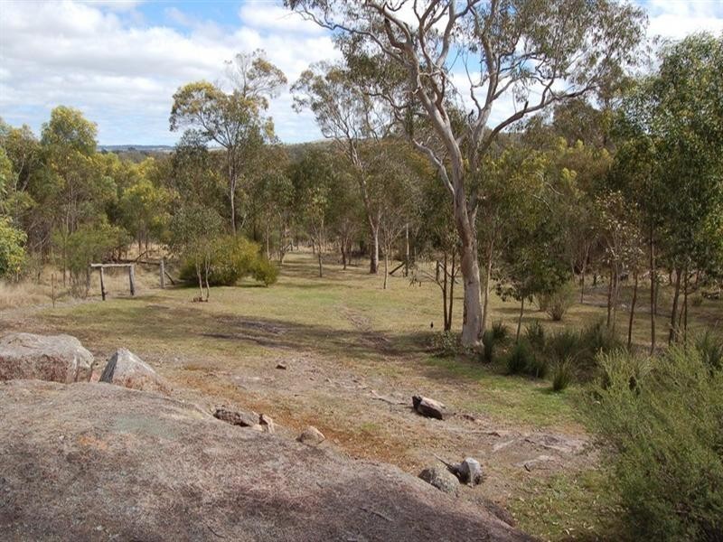 29 Pinnell Road, Crows Nest QLD 4355