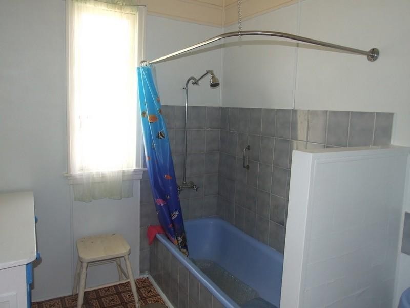 5 Sharp Street, Crows Nest QLD 4355