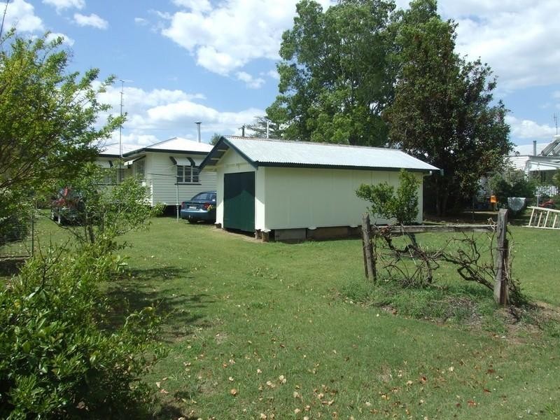5 Sharp Street, Crows Nest QLD 4355