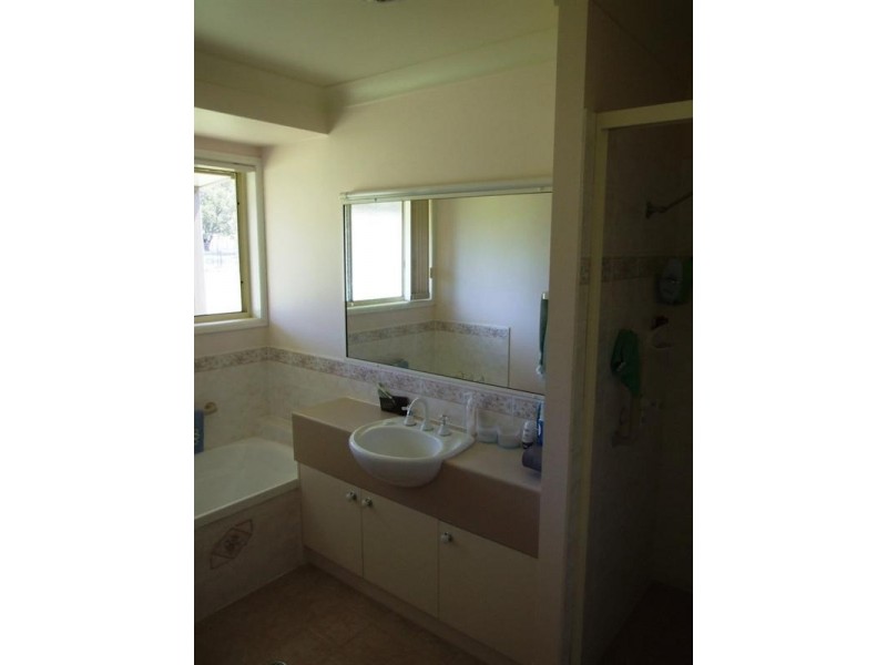 10 Church Street, Crows Nest QLD 4355