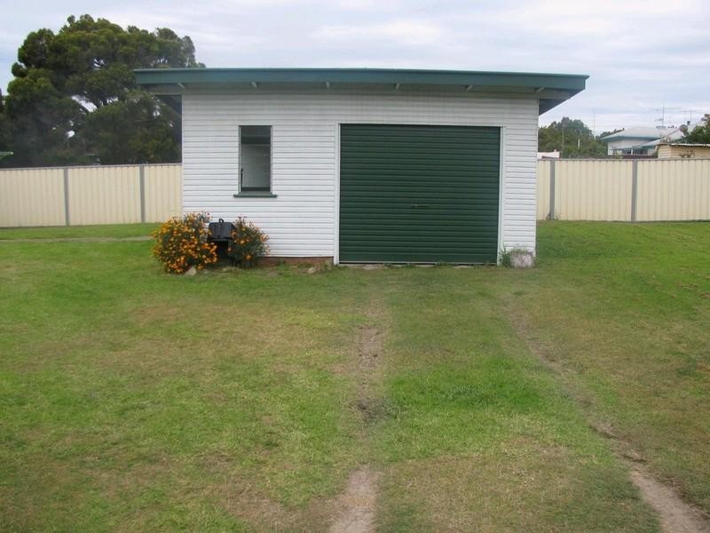 17 Gleeson Street, Crows Nest QLD 4355